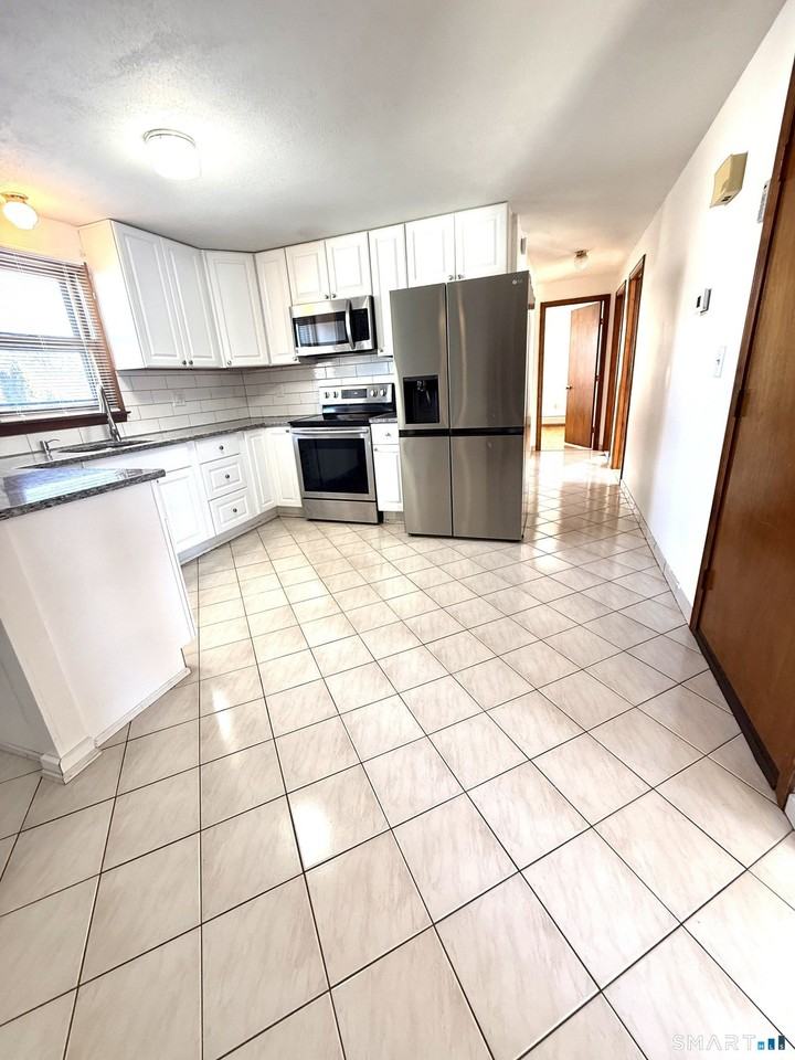 189 Oakland Ave - Photo 5 of 12