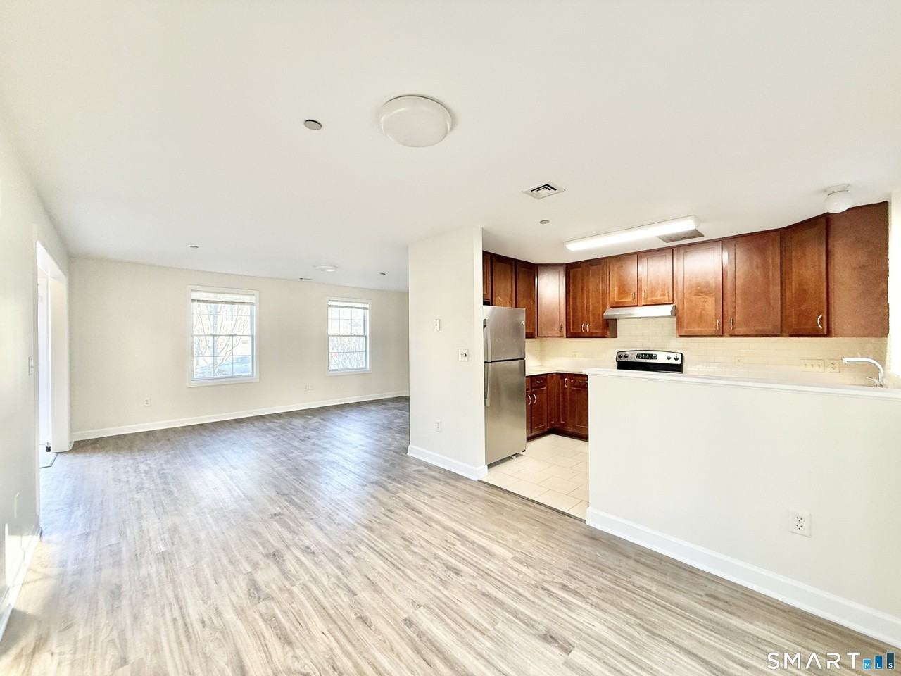 17 Rockfield Dr - Photo 3 of 19