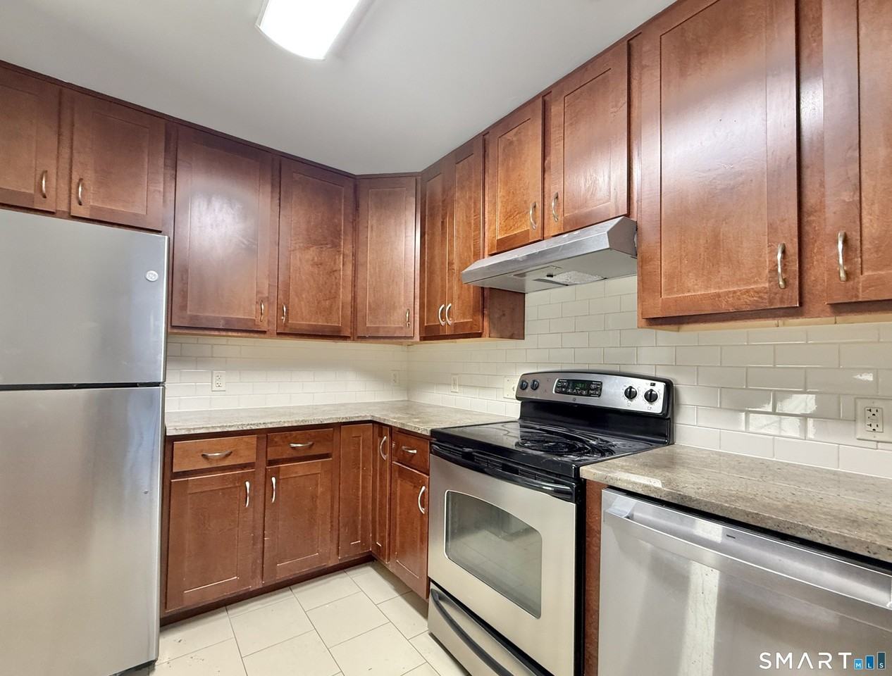 17 Rockfield Dr - Photo 7 of 19