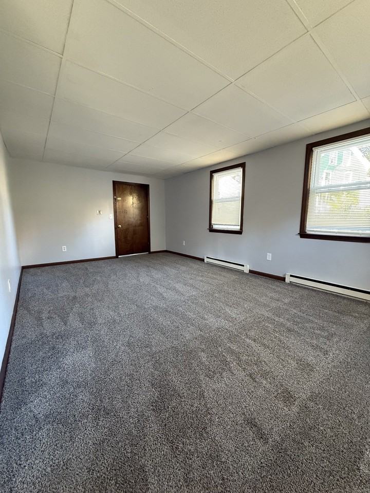 20 Garvin St Apt 1a - Photo 3 of 10