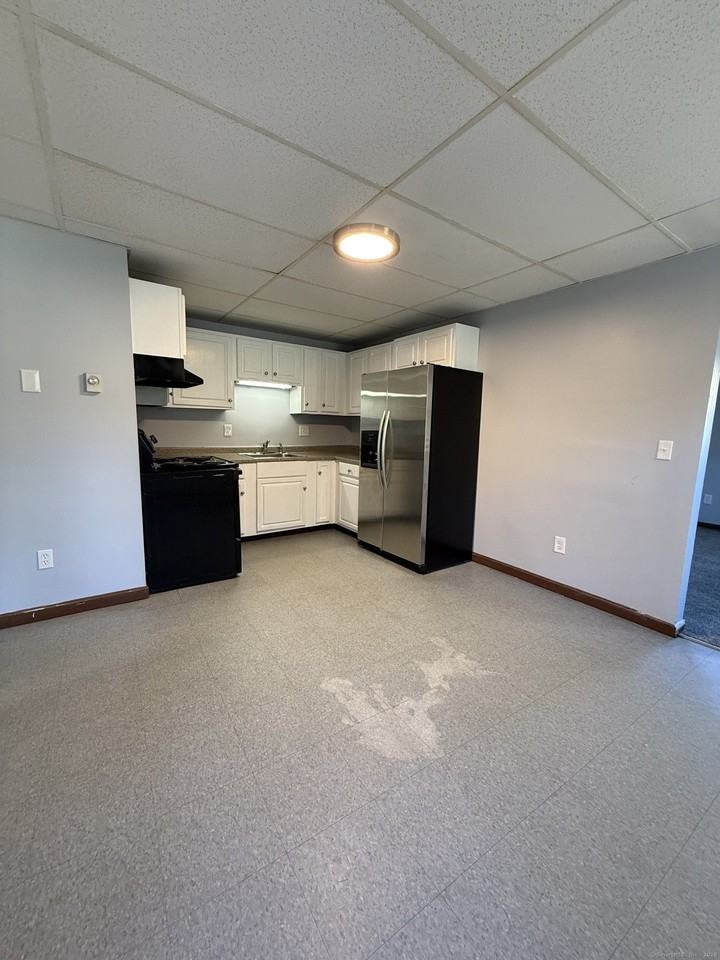 20 Garvin St Apt 1a - Photo 6 of 10