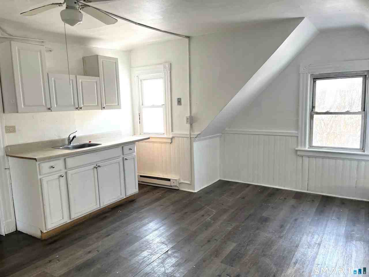 48 Washington St Apt 3 - Photo 2 of 8