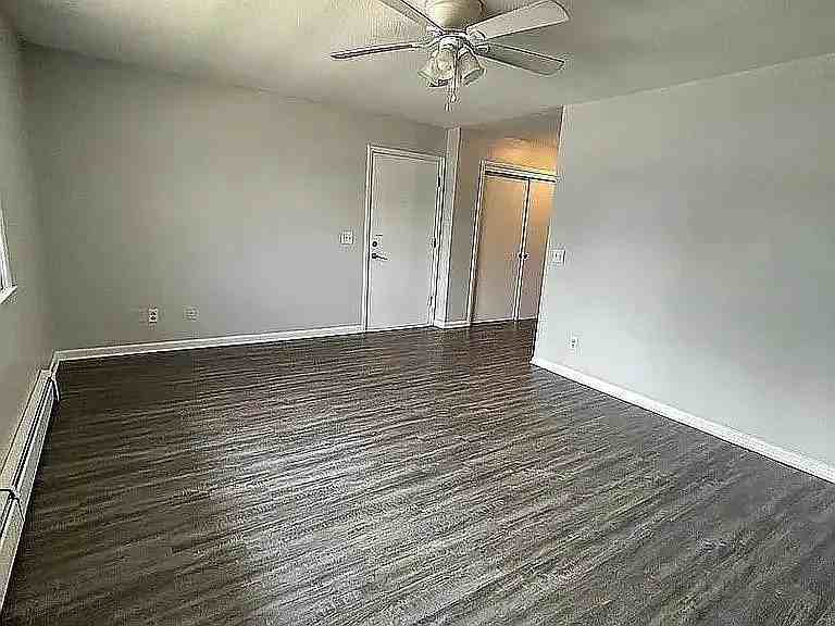 602 Se Grant St #3 - Photo 3 of 8