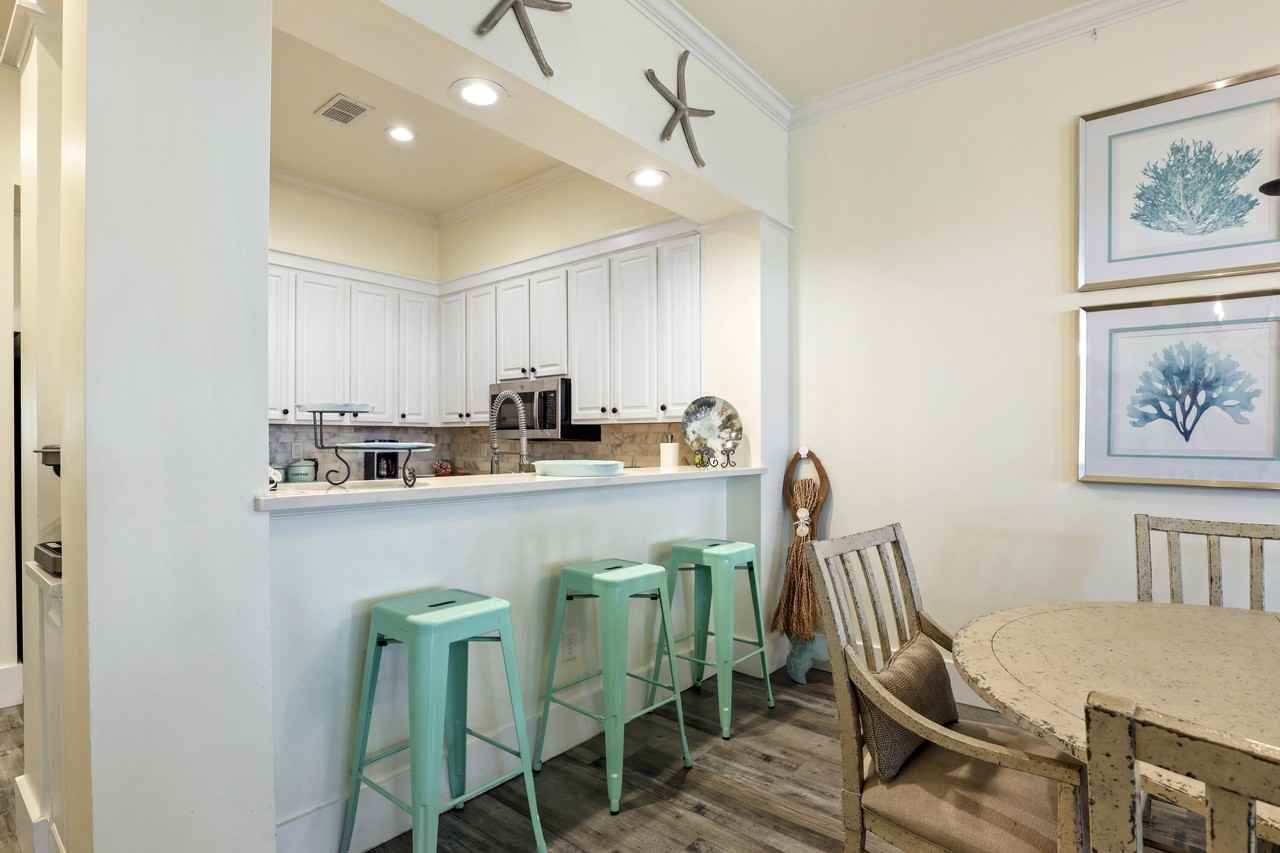 843 Grand Harbour E - Photo 6 of 24