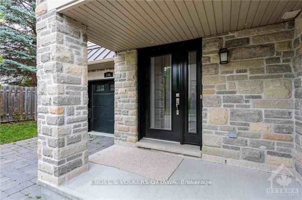 144 Montauk Pvt - Photo 3 of 30