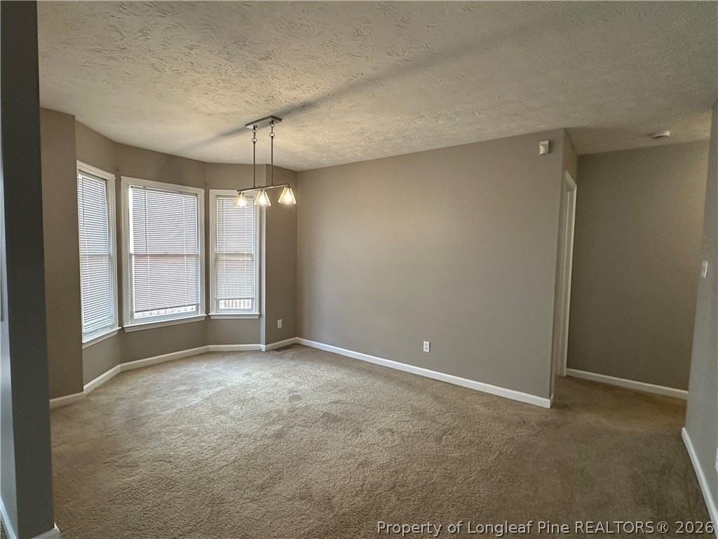 2678 Rivercliff Rd - Photo 5 of 19