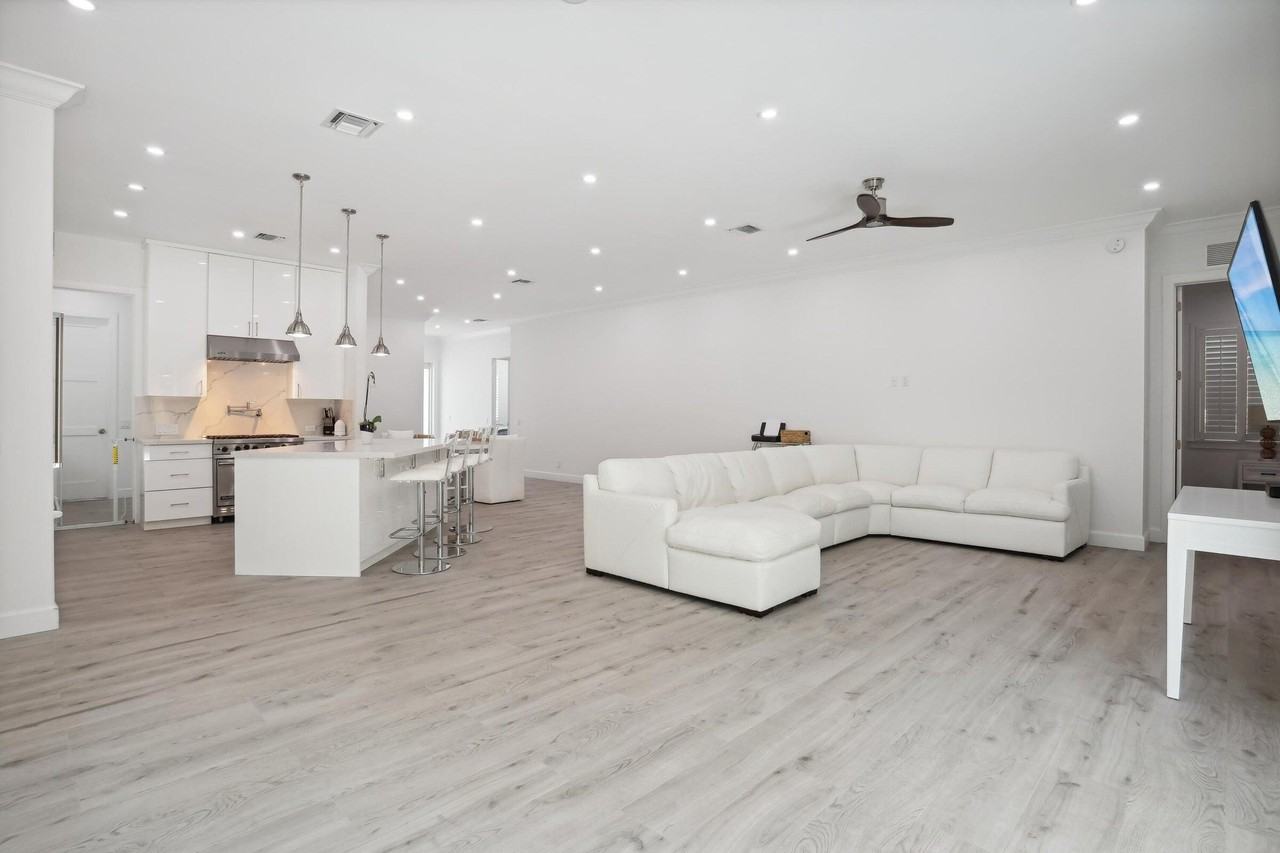 141 Orchid St - Photo 7 of 27