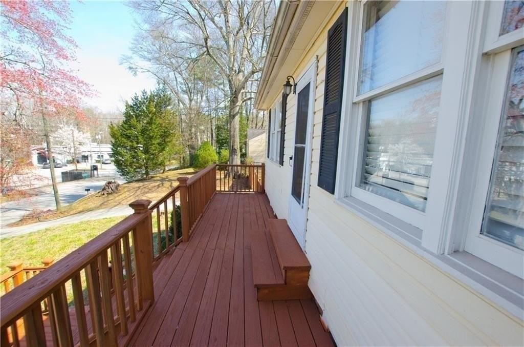 1398 Woodmont Ln Nw - Photo 2 of 21