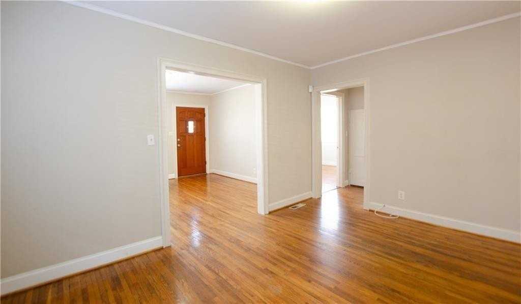 1398 Woodmont Ln Nw - Photo 5 of 21