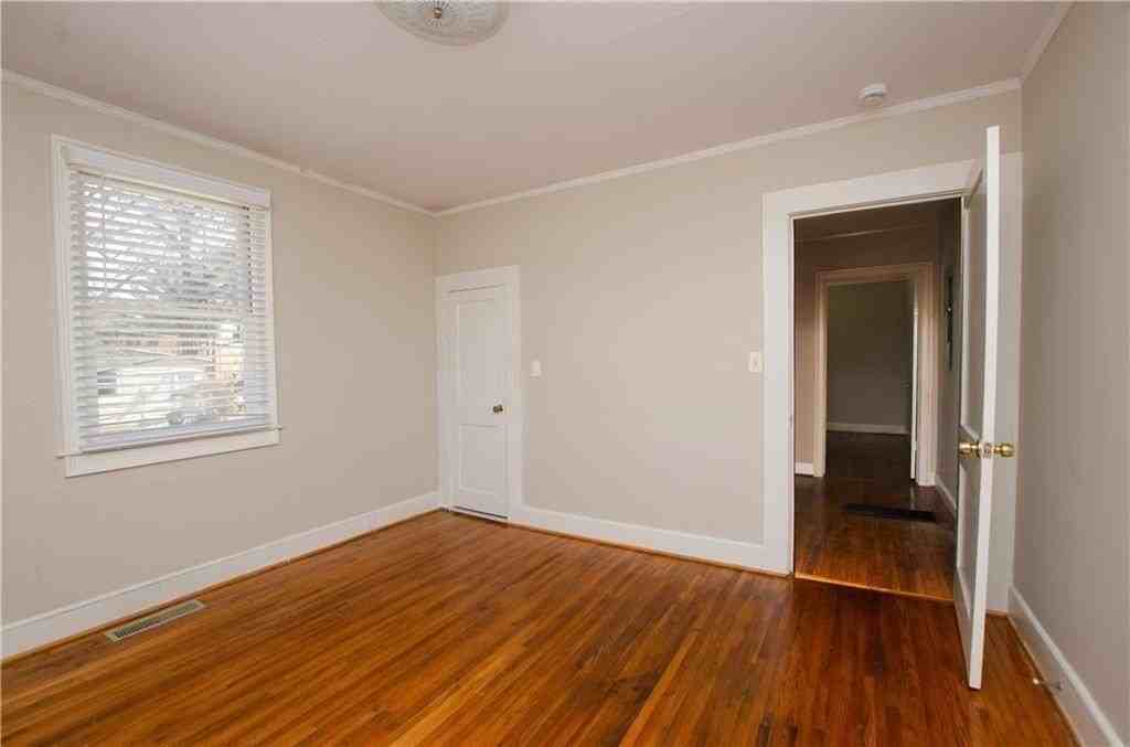 1398 Woodmont Ln Nw - Photo 7 of 21