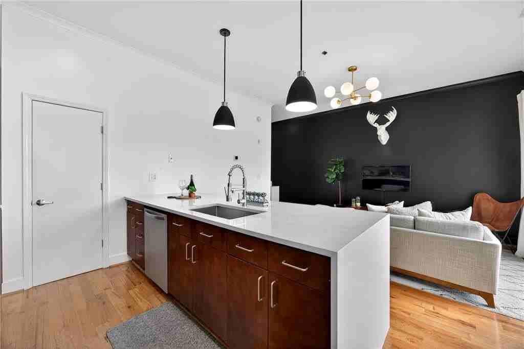 384 Ralph Mcgill Blvd Ne Unit 322 - Photo 6 of 23