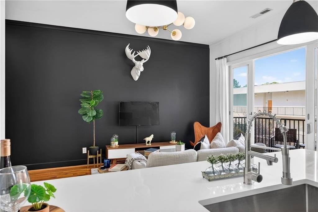 384 Ralph Mcgill Blvd Ne Unit 322 - Photo 7 of 23