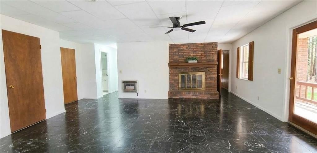 6180 Elliott Family Pkwy - Photo 3 of 22