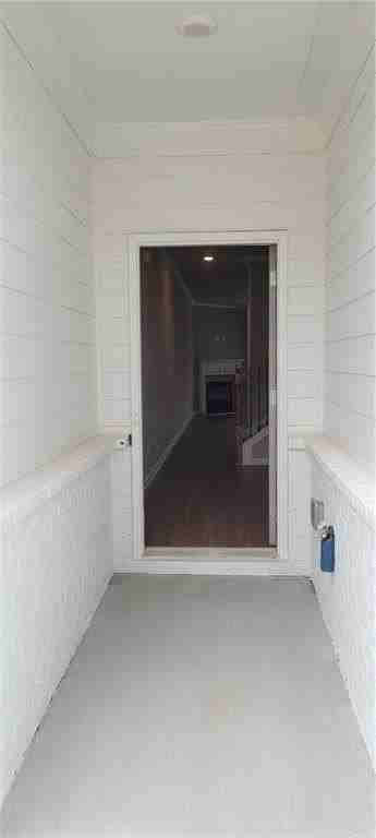 5141 Fox Den Rd - Photo 3 of 29