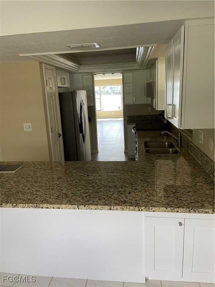 408 Tudor Dr #1A - Photo 6 of 33