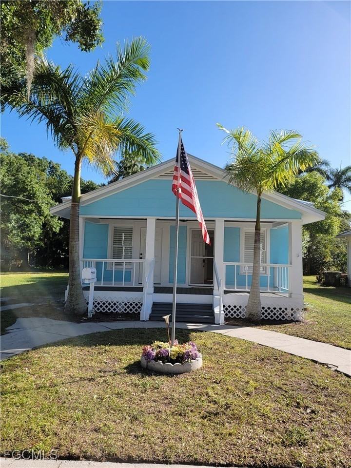 1603 Woodford Ave - Photo 4 of 34