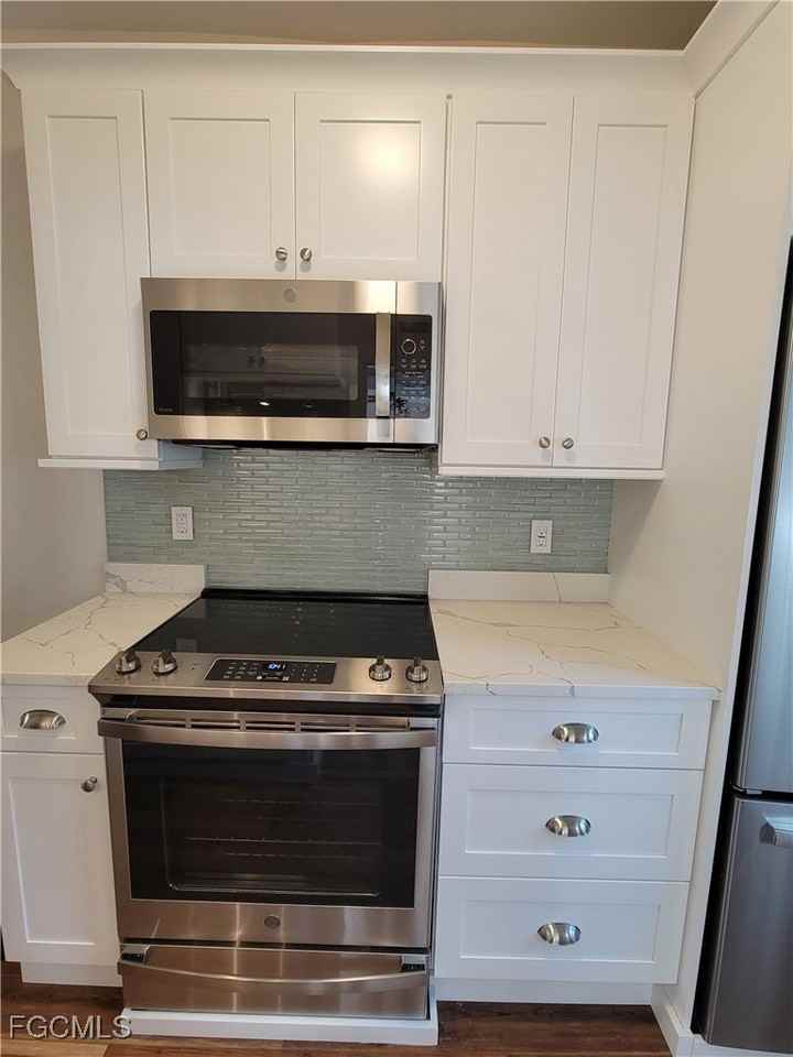 1603 Woodford Ave - Photo 7 of 34