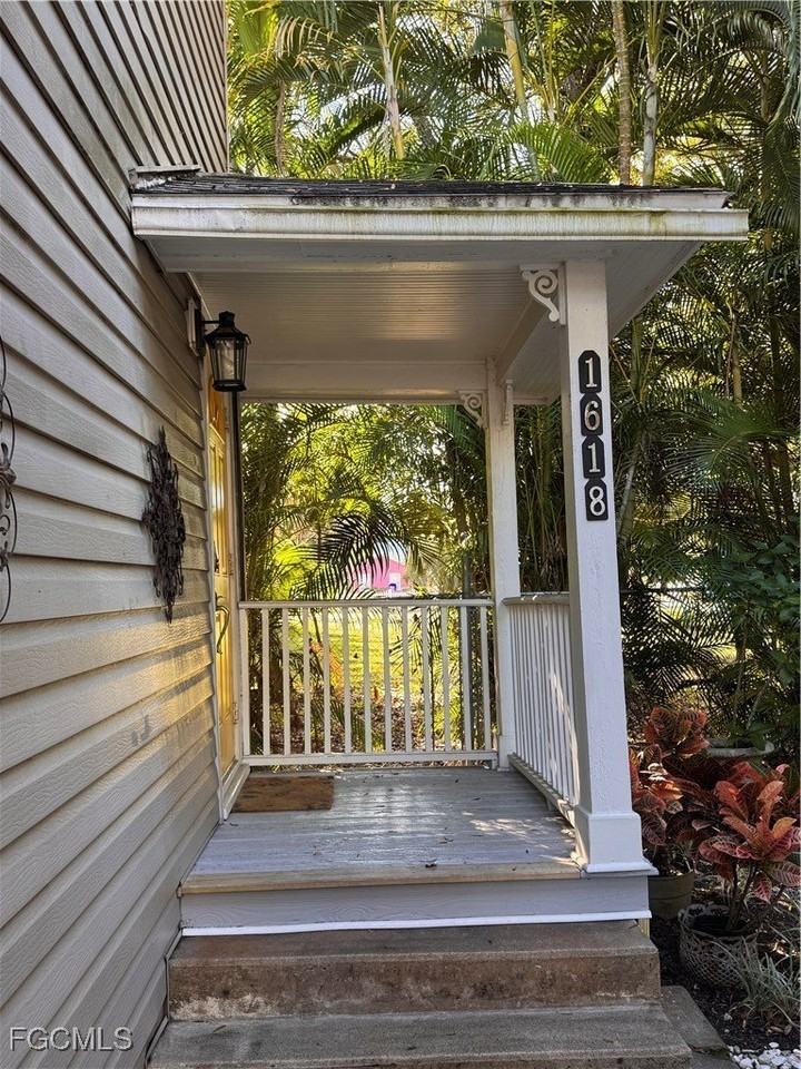 1618 Woodford Ave - Photo 2 of 17