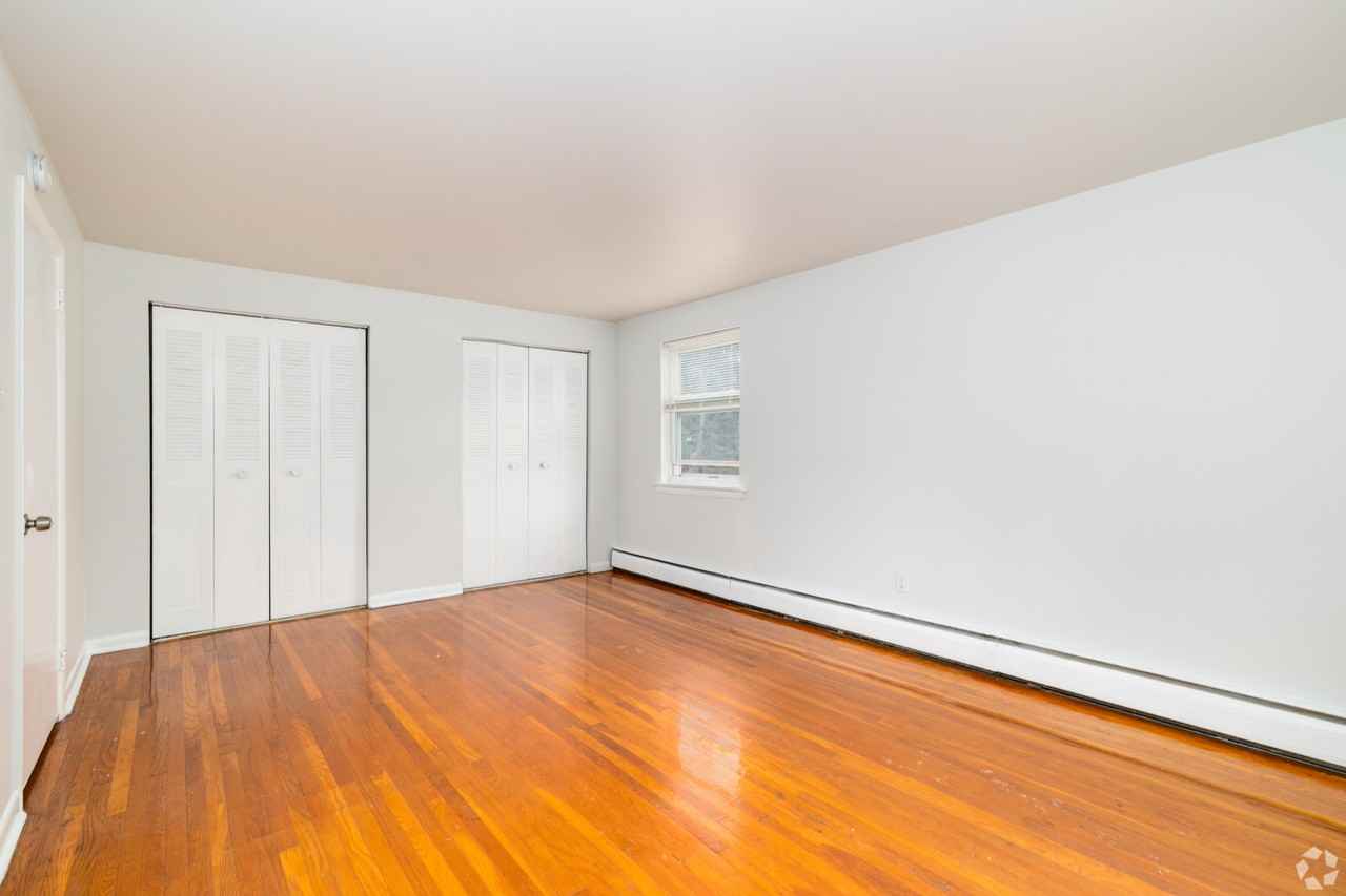 Drexel Apartments - Photo 7 of 16