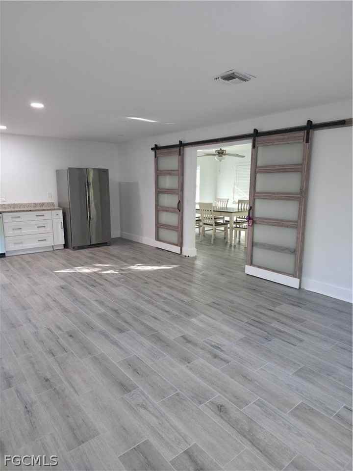 4474 E Riverside Dr - Photo 5 of 27