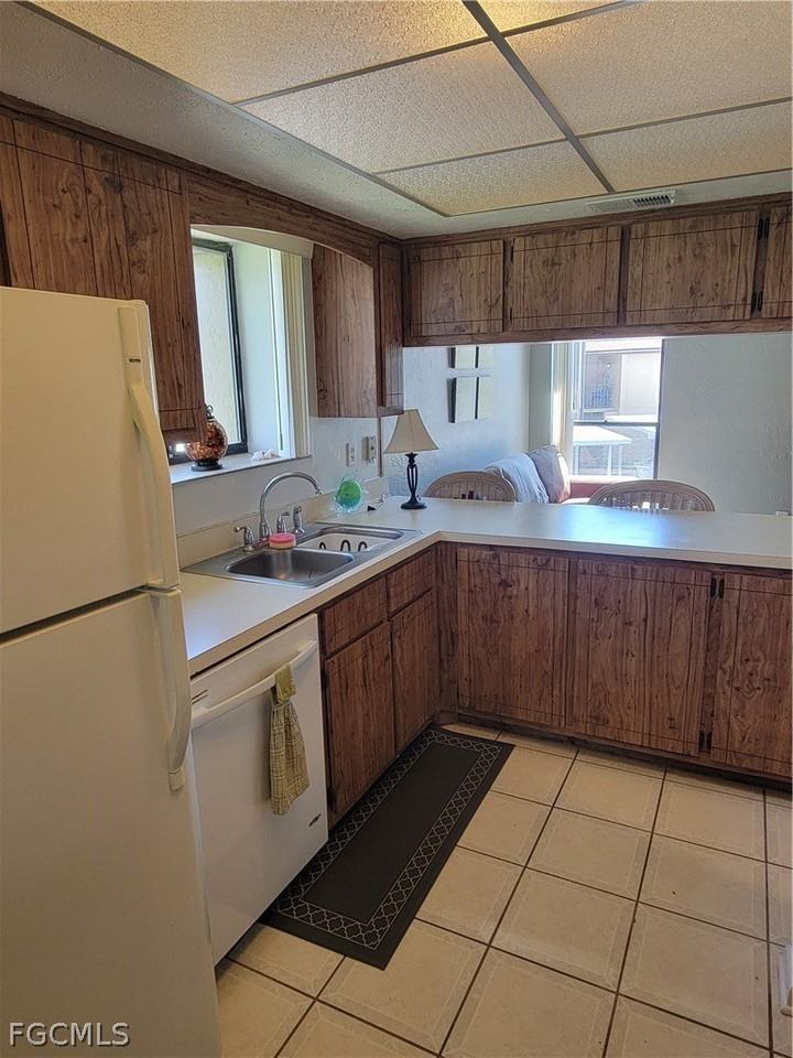 15770 Windward Way Cir Apt 2205 - Photo 4 of 10