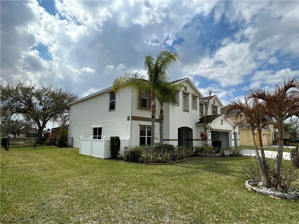 18270 Pine Nut Ct - Photo 4 of 43