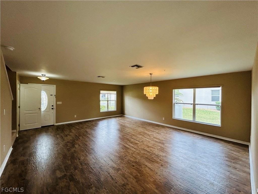 18270 Pine Nut Ct - Photo 7 of 43