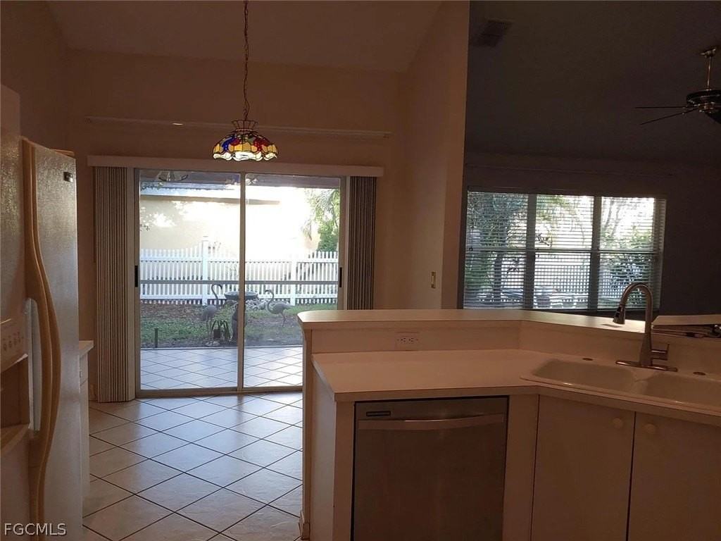 15232 Cricket Ln - Photo 2 of 7