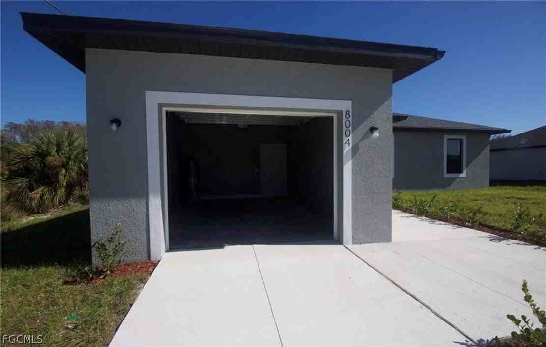 8004 Spice Ct - Photo 3 of 35