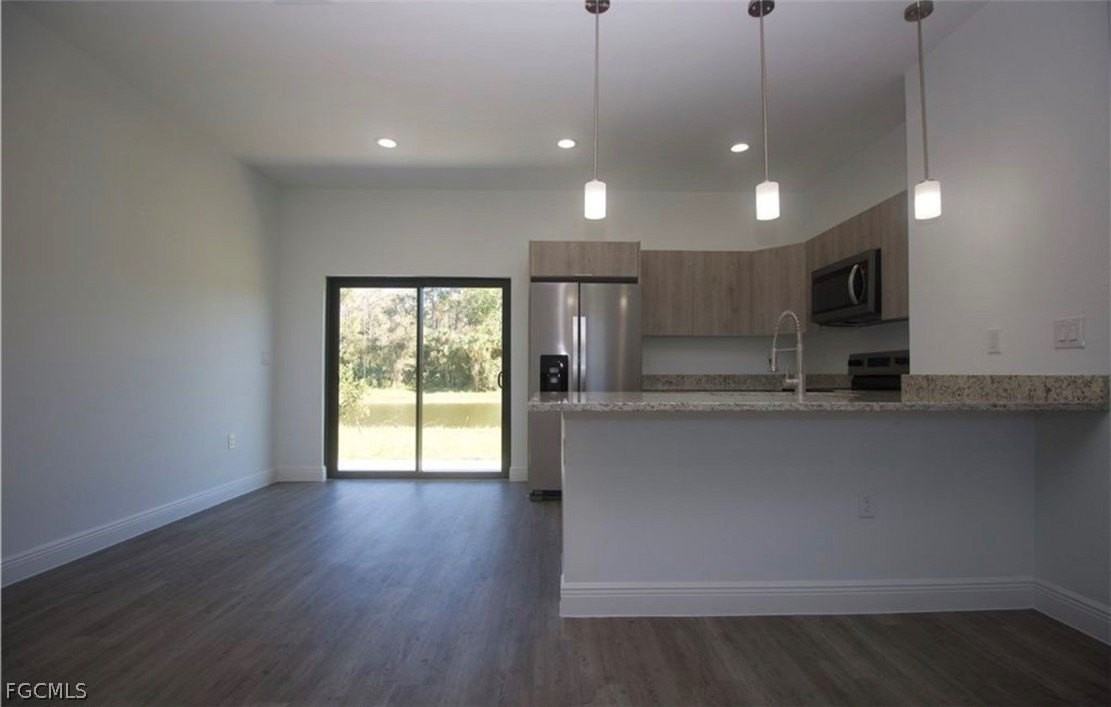 8004 Spice Ct - Photo 6 of 35