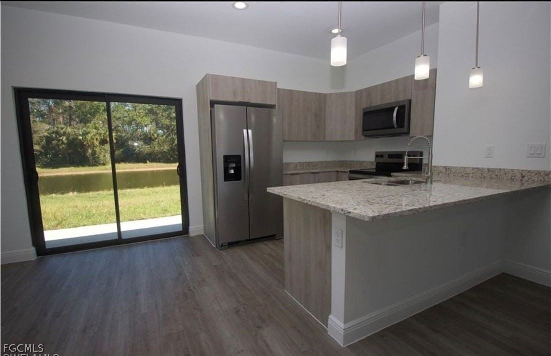 8004 Spice Ct - Photo 7 of 35