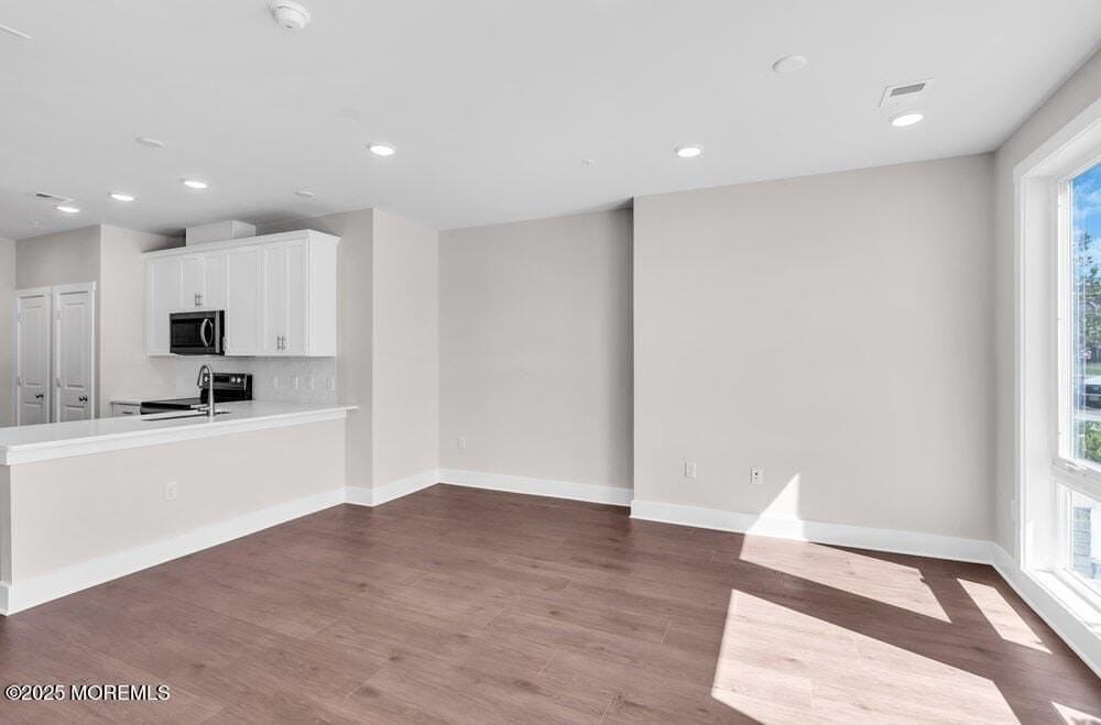 201 Sunset Ave #112 - Photo 3 of 23