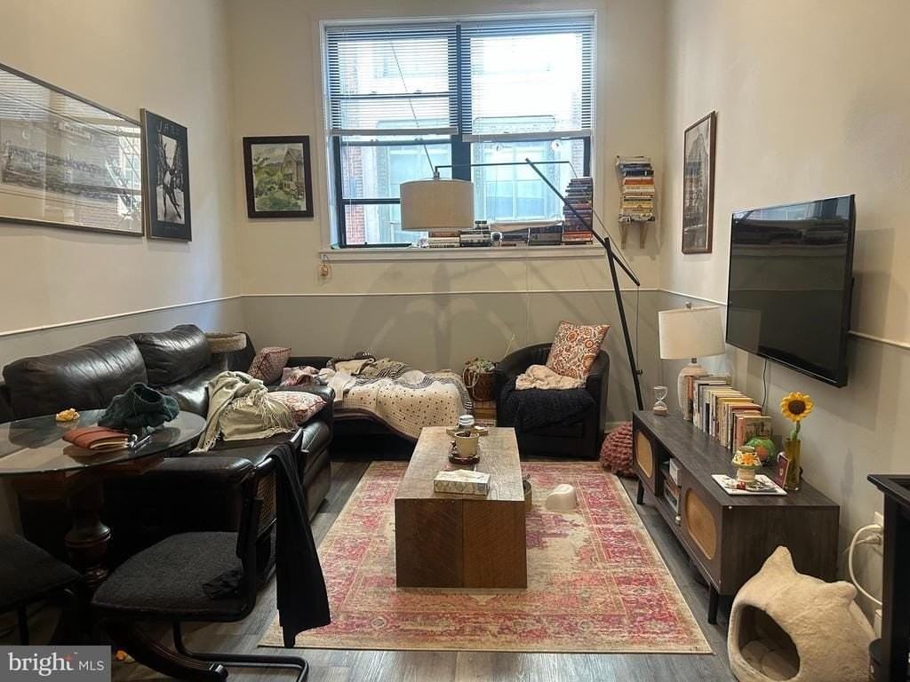 35 S Strawberry St #2 - Photo 4 of 17