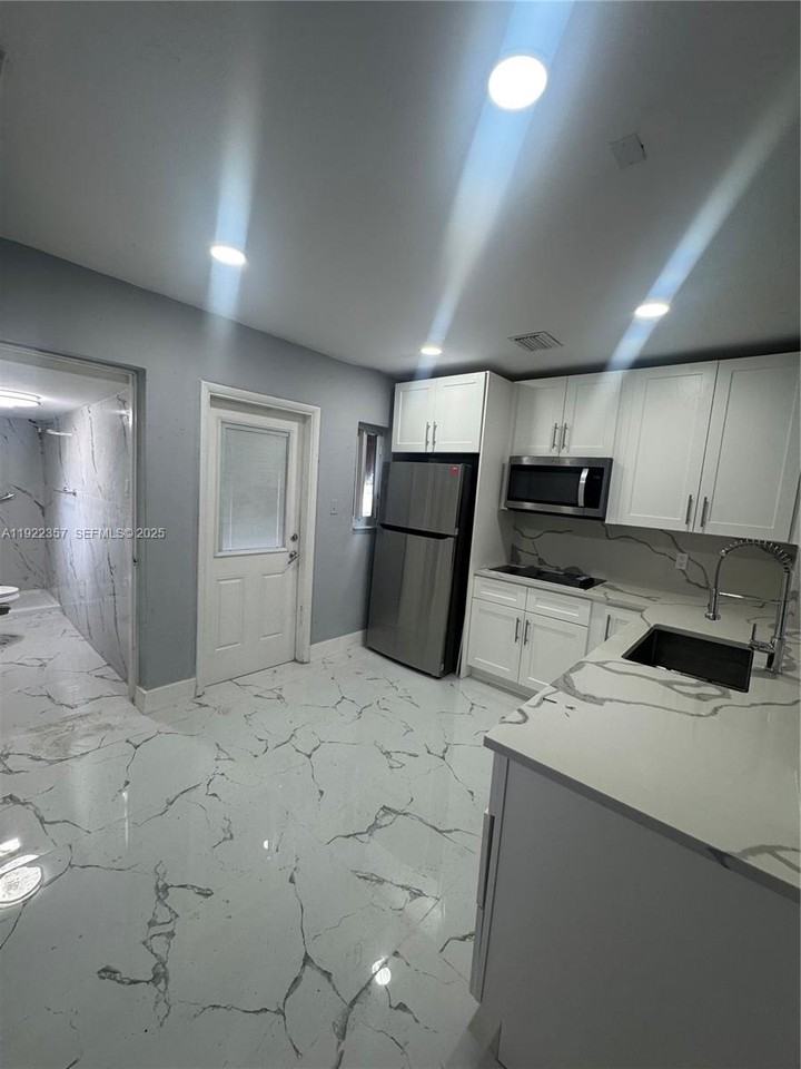 1171 Ne 161st Ter #0