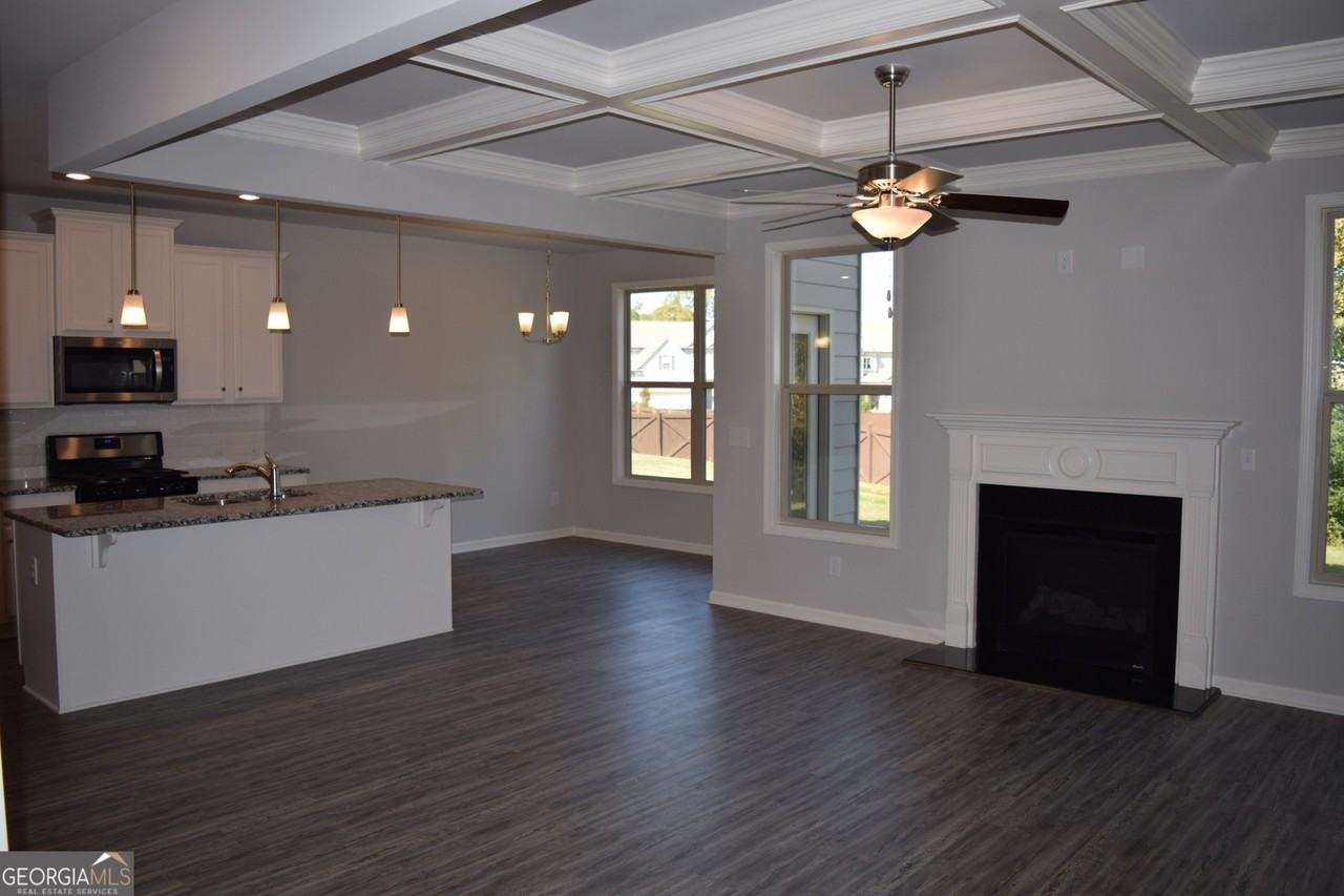 533 Brighton Park Cir - Photo 6 of 20