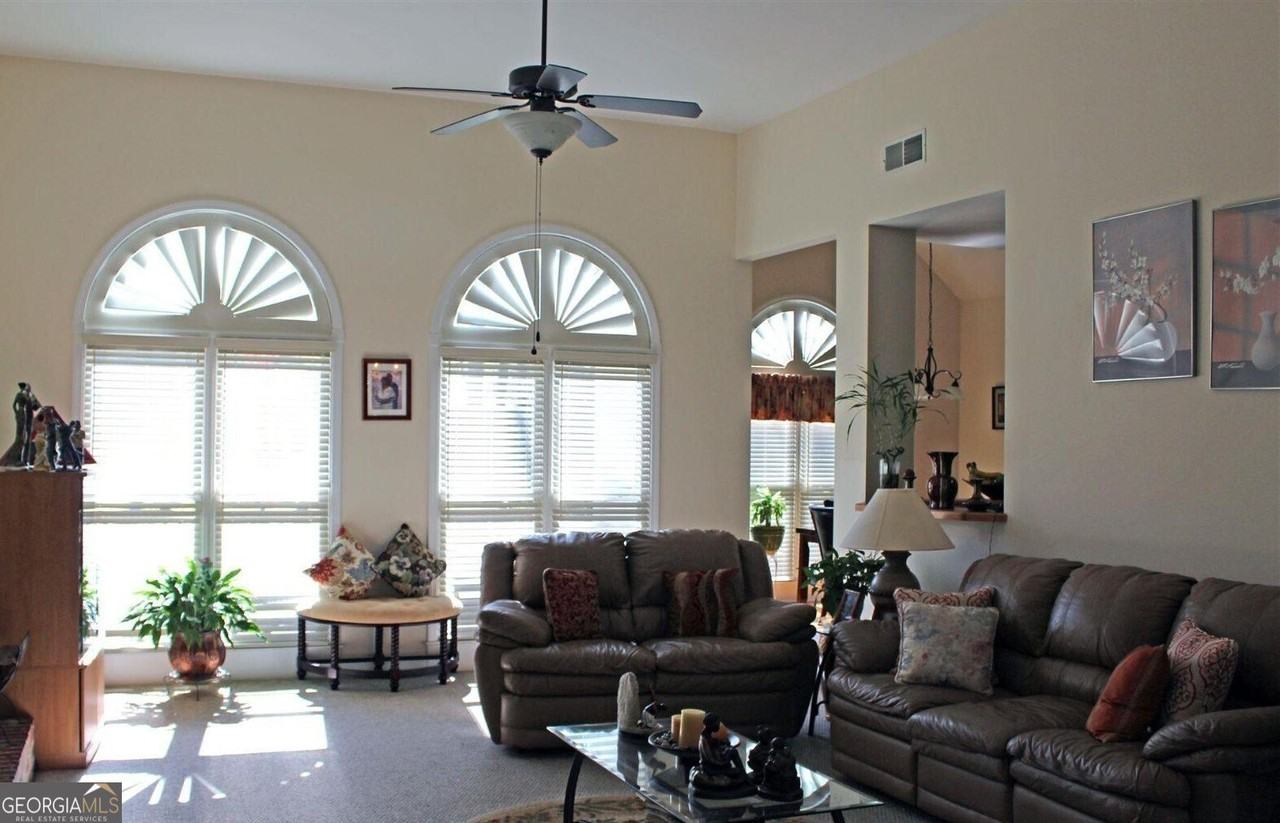 4184 Haynes Mill Ct Nw - Photo 3 of 6