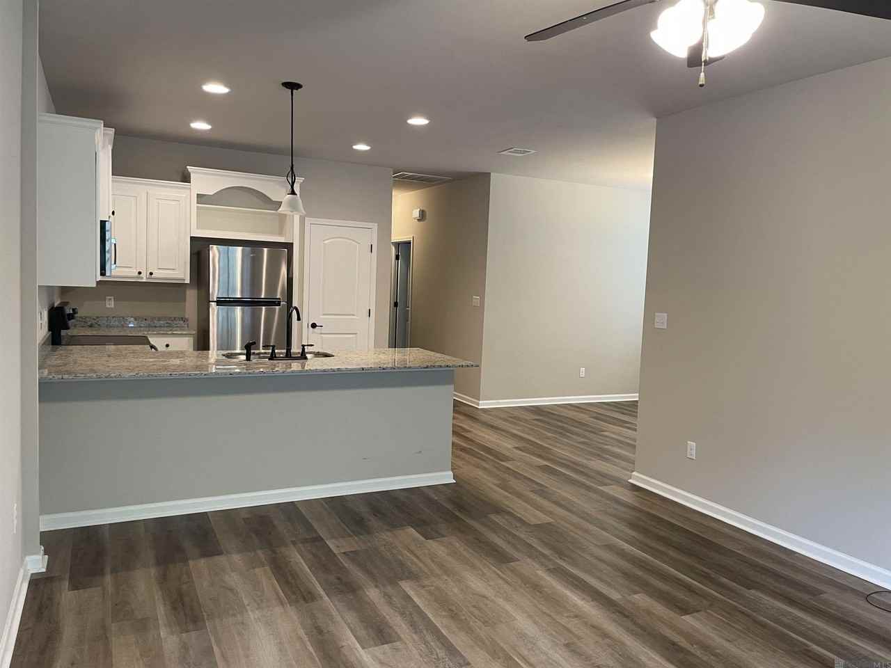 2872 S Roth Ave - Photo 5 of 16