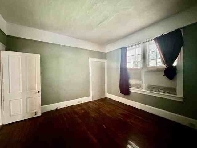 122 Glenwood St Apt A - Photo 7 of 10