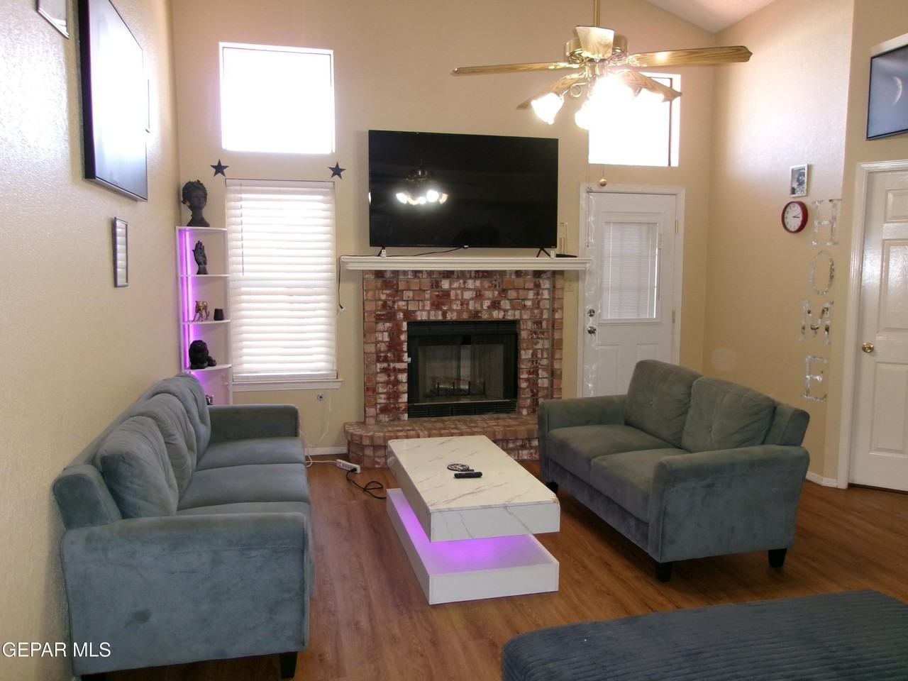 3454 Broken Arrow Dr - Photo 2 of 22