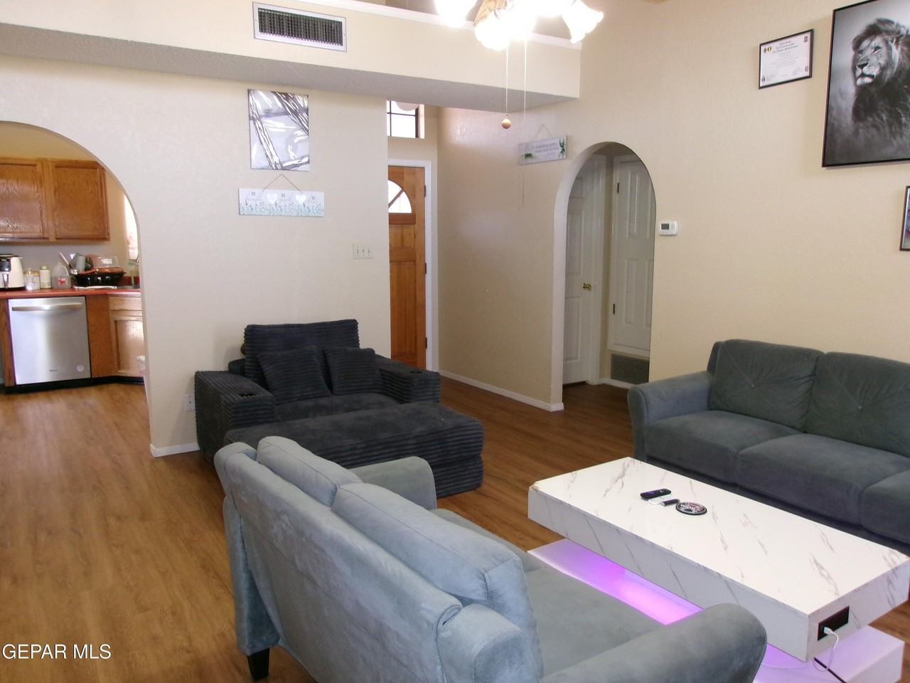 3454 Broken Arrow Dr - Photo 4 of 22