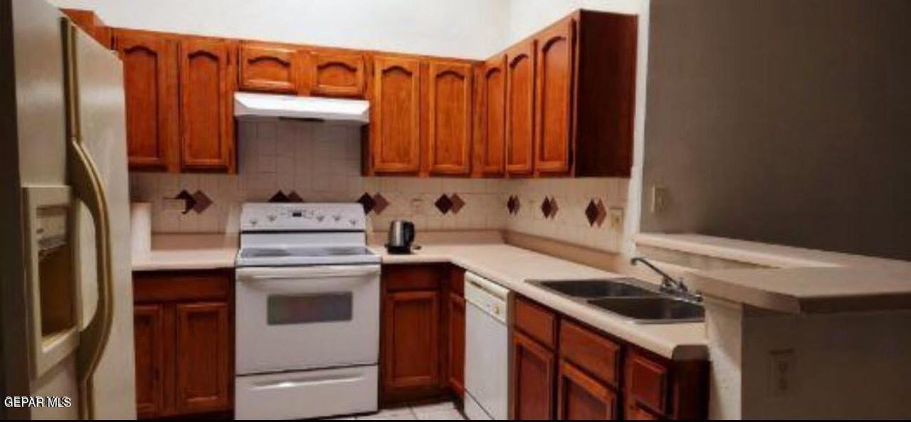 3616 Dominican St - Photo 3 of 6