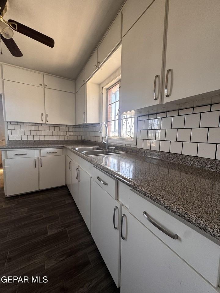 1100 E River Ave Unit A - Photo 6 of 14