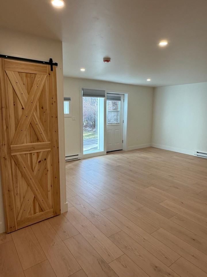 1141 Colorado Ave #1 - Photo 4 of 10