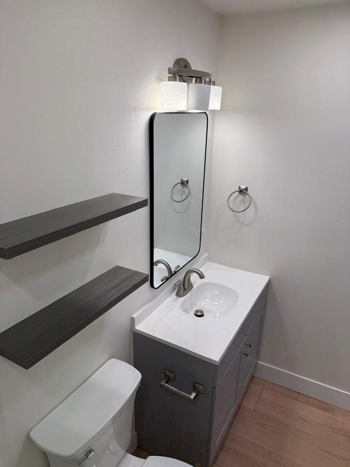 1141 Colorado Ave #1 - Photo 6 of 10