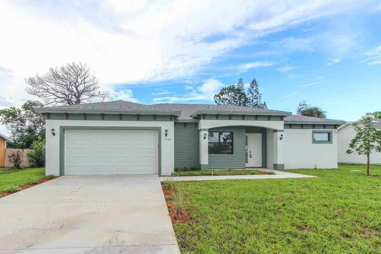 1143 Sw Estaugh Ave - Photo 4 of 8
