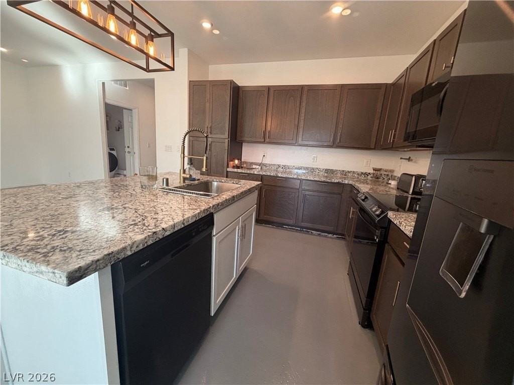 5576 S Gilliam St - Photo 6 of 45