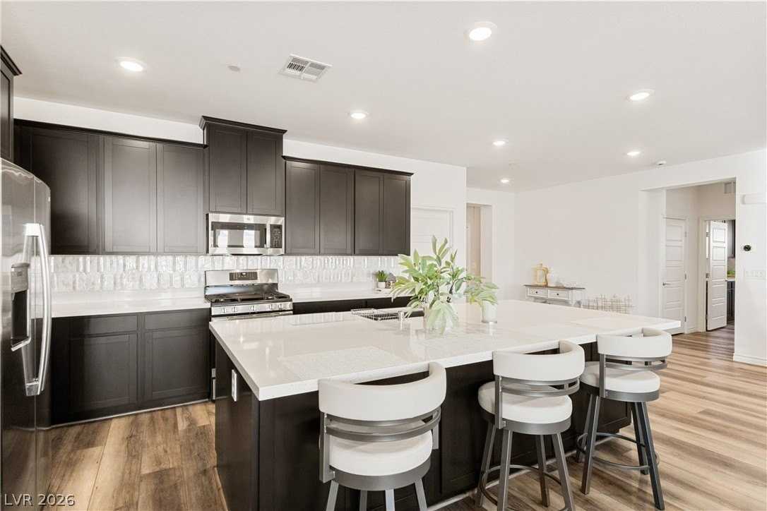 3489 Lamberto Cliff Way - Photo 2 of 40