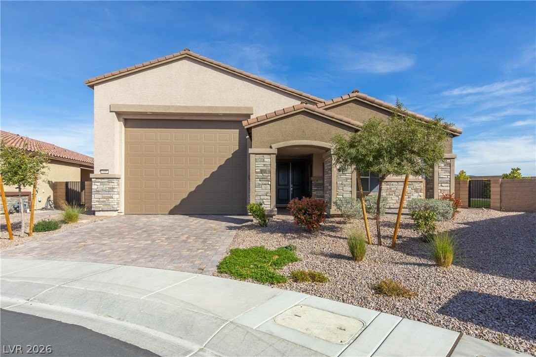 3489 Lamberto Cliff Way - Photo 5 of 40