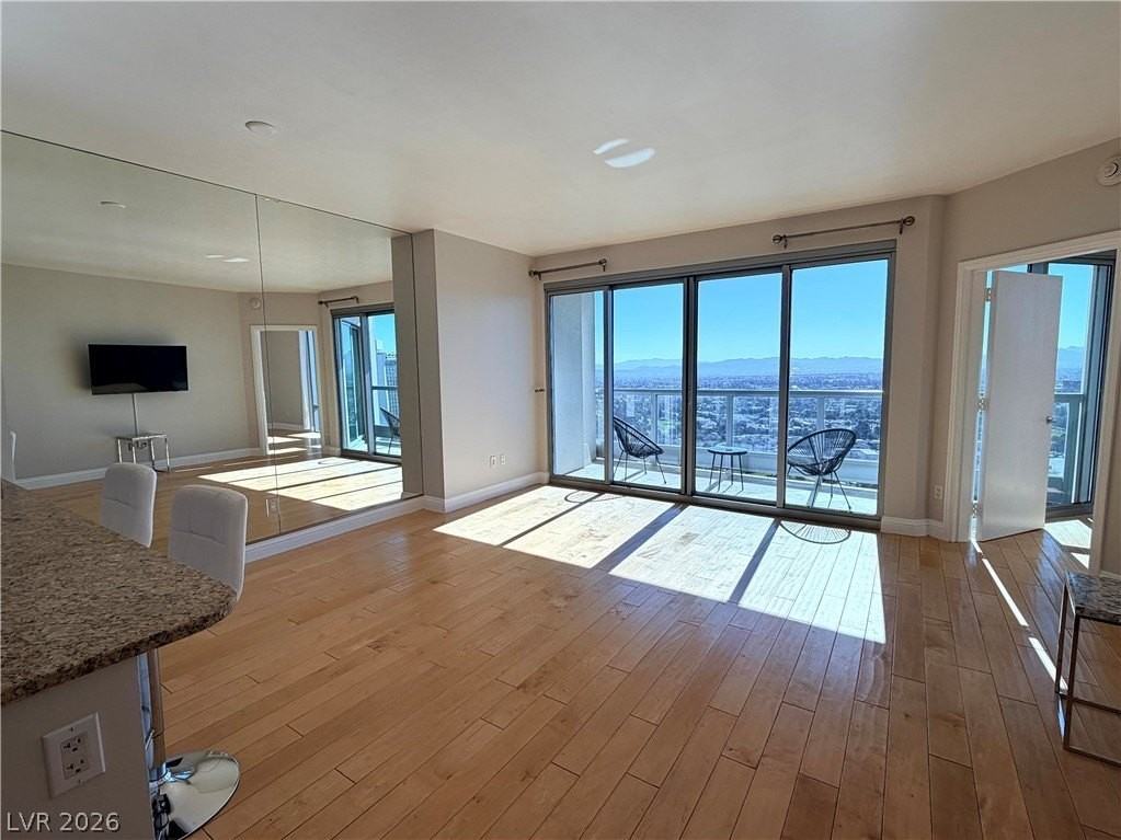 322 Karen Ave #2803 - Photo 5 of 50