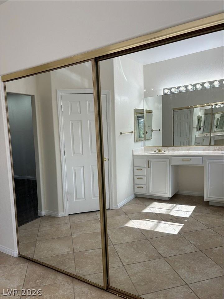 3088 Archdale St - Photo 6 of 50